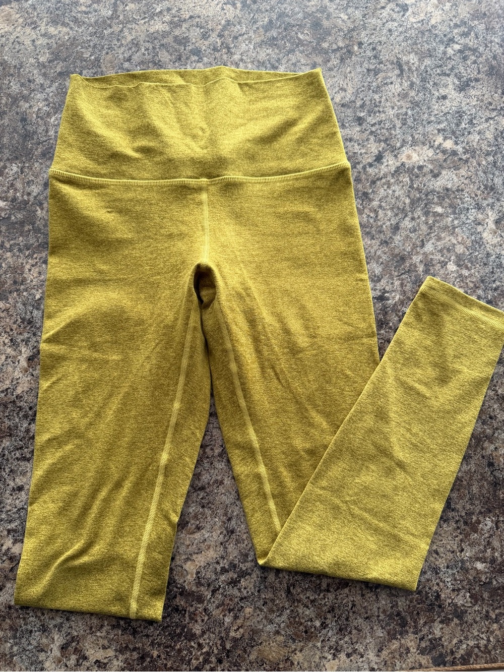 Fleo High-Waist Leggings in Olive